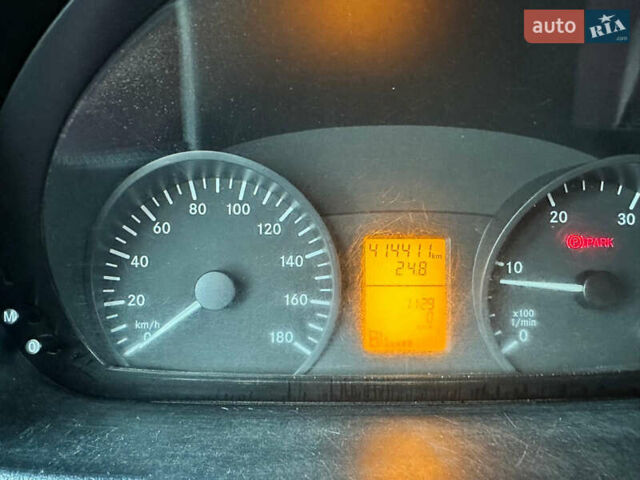 Белый Мерседес Sprinter, объемом двигателя 2.15 л и пробегом 414 тыс. км за 21500 $, фото 11 на Automoto.ua