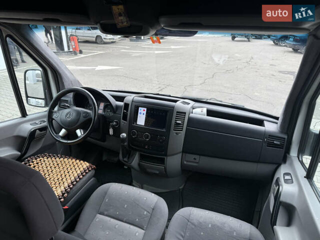 Белый Мерседес Sprinter, объемом двигателя 2.99 л и пробегом 600 тыс. км за 14850 $, фото 19 на Automoto.ua