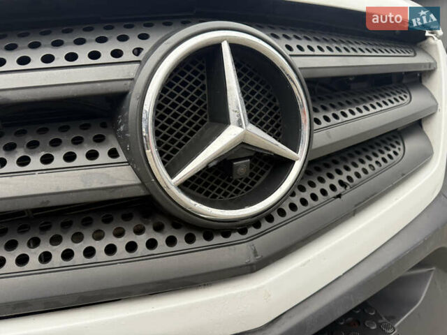 Белый Мерседес Sprinter, объемом двигателя 2.99 л и пробегом 600 тыс. км за 14850 $, фото 10 на Automoto.ua