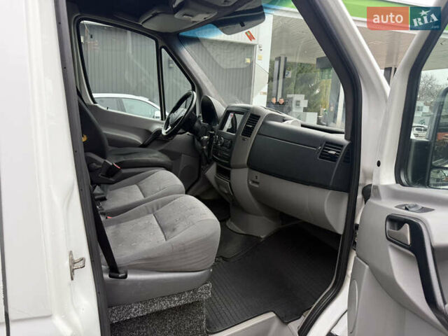 Белый Мерседес Sprinter, объемом двигателя 2.99 л и пробегом 600 тыс. км за 14850 $, фото 14 на Automoto.ua