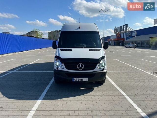 Белый Мерседес Sprinter, объемом двигателя 2.15 л и пробегом 888 тыс. км за 13999 $, фото 16 на Automoto.ua