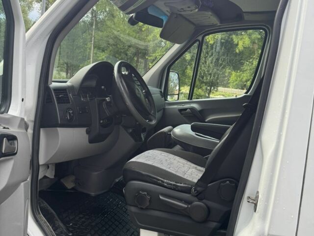 Белый Мерседес Sprinter, объемом двигателя 3 л и пробегом 520 тыс. км за 14990 $, фото 10 на Automoto.ua