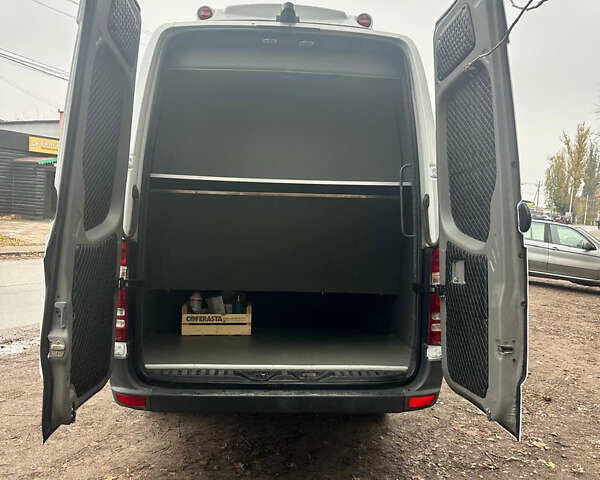 Белый Мерседес Sprinter, объемом двигателя 2.15 л и пробегом 414 тыс. км за 21500 $, фото 31 на Automoto.ua