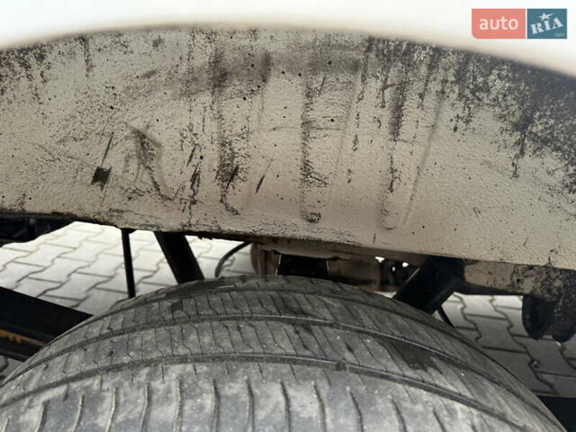 Белый Мерседес Sprinter, объемом двигателя 2.99 л и пробегом 600 тыс. км за 14850 $, фото 21 на Automoto.ua