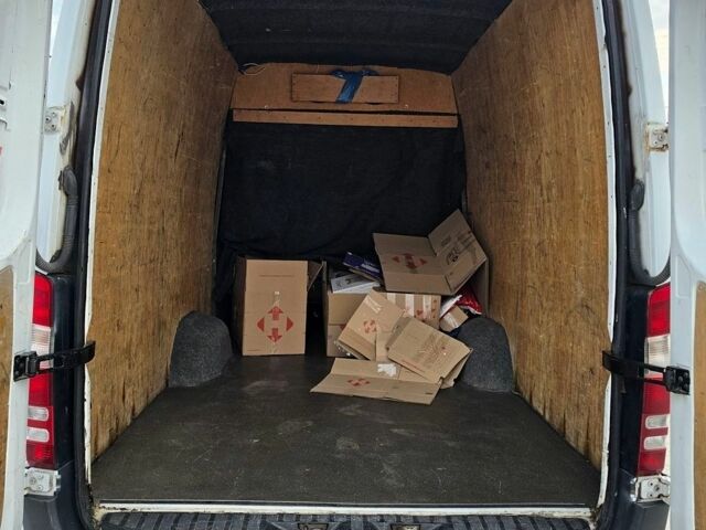 Белый Мерседес Sprinter, объемом двигателя 2.99 л и пробегом 320 тыс. км за 14500 $, фото 11 на Automoto.ua