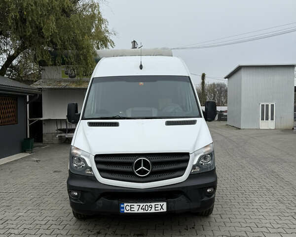 Белый Мерседес Sprinter, объемом двигателя 2.99 л и пробегом 600 тыс. км за 14850 $, фото 3 на Automoto.ua