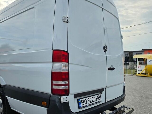 Белый Мерседес Sprinter, объемом двигателя 2.99 л и пробегом 320 тыс. км за 14500 $, фото 10 на Automoto.ua