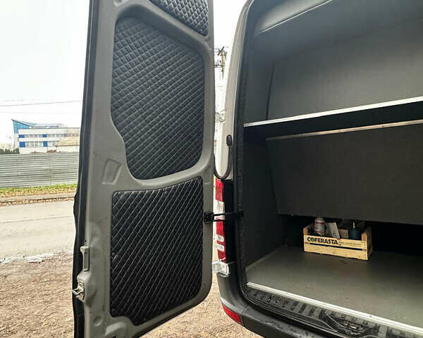 Белый Мерседес Sprinter, объемом двигателя 2.15 л и пробегом 414 тыс. км за 21500 $, фото 34 на Automoto.ua