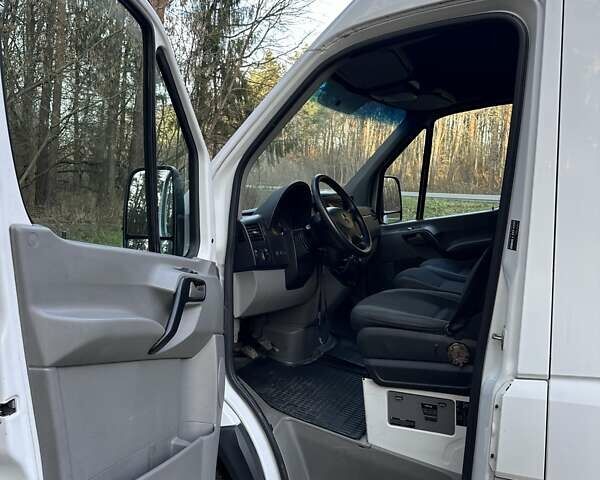 Білий Мерседес Sprinter, об'ємом двигуна 2.15 л та пробігом 513 тис. км за 11800 $, фото 14 на Automoto.ua