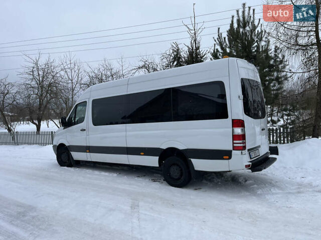 Белый Мерседес Sprinter, объемом двигателя 2.15 л и пробегом 888 тыс. км за 15000 $, фото 3 на Automoto.ua