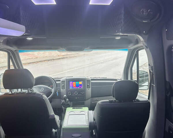 Белый Мерседес Sprinter, объемом двигателя 2.15 л и пробегом 414 тыс. км за 21500 $, фото 28 на Automoto.ua