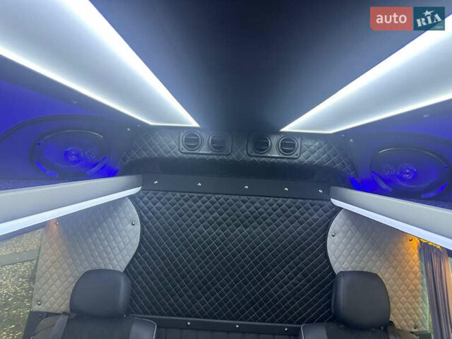 Белый Мерседес Sprinter, объемом двигателя 2.15 л и пробегом 414 тыс. км за 21500 $, фото 17 на Automoto.ua