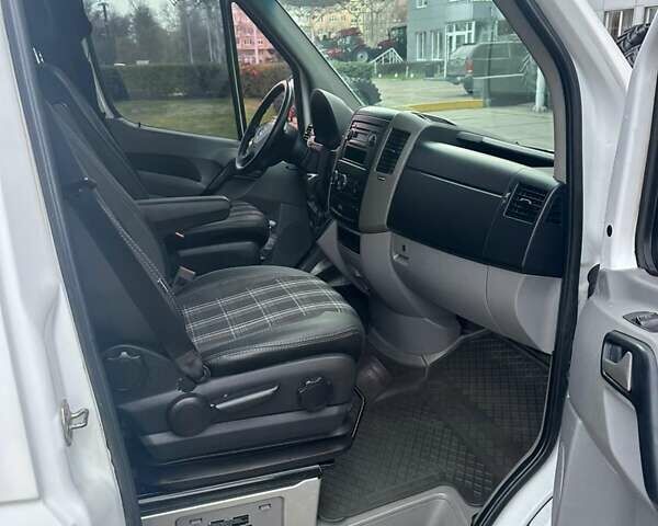 Білий Мерседес Sprinter, об'ємом двигуна 3 л та пробігом 420 тис. км за 18000 $, фото 8 на Automoto.ua