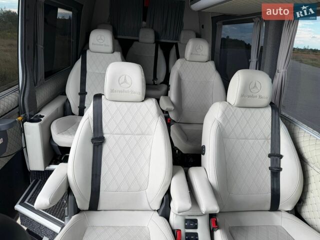 Белый Мерседес Sprinter, объемом двигателя 2.2 л и пробегом 770 тыс. км за 18000 $, фото 15 на Automoto.ua