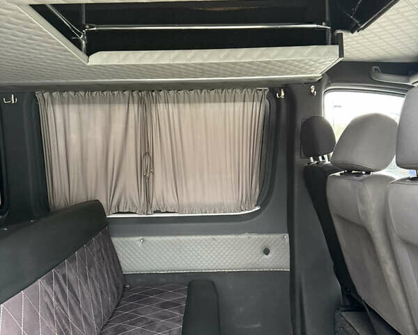 Білий Мерседес Sprinter, об'ємом двигуна 3.2 л та пробігом 850 тис. км за 14500 $, фото 13 на Automoto.ua