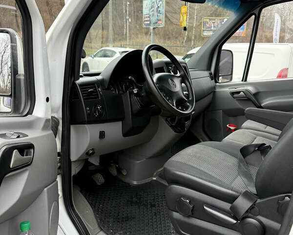 Білий Мерседес Sprinter, об'ємом двигуна 3.2 л та пробігом 850 тис. км за 14500 $, фото 14 на Automoto.ua