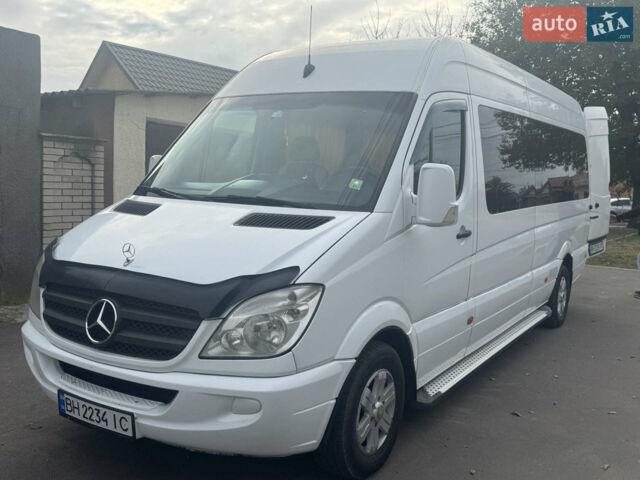 Белый Мерседес Sprinter, объемом двигателя 2.14 л и пробегом 800 тыс. км за 9900 $, фото 12 на Automoto.ua