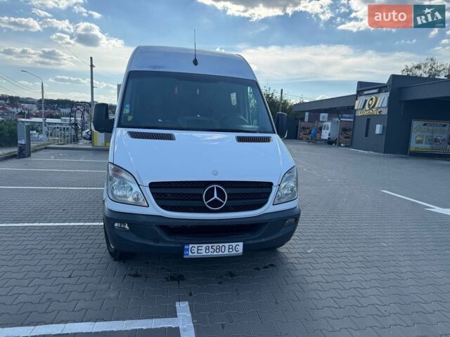 Белый Мерседес Sprinter, объемом двигателя 2.99 л и пробегом 510 тыс. км за 21000 $, фото 3 на Automoto.ua