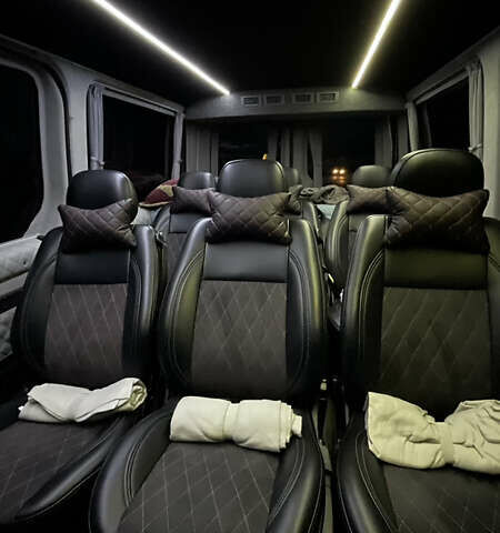 Белый Мерседес Sprinter, объемом двигателя 2.2 л и пробегом 600 тыс. км за 14999 $, фото 4 на Automoto.ua