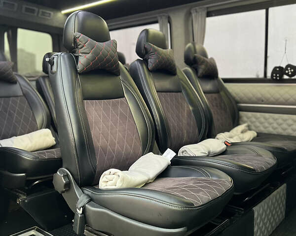 Белый Мерседес Sprinter, объемом двигателя 2.2 л и пробегом 600 тыс. км за 14999 $, фото 6 на Automoto.ua