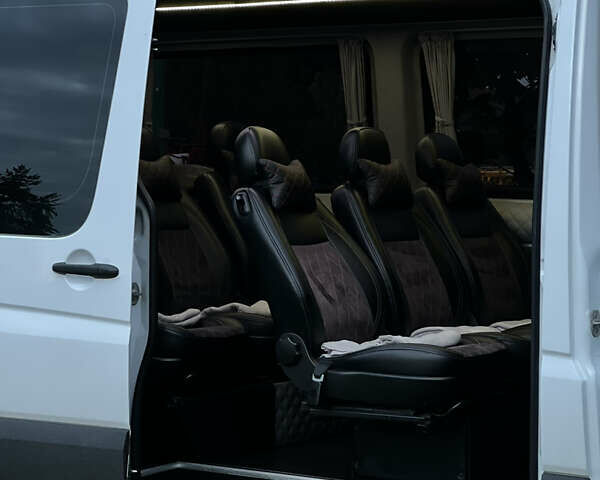 Белый Мерседес Sprinter, объемом двигателя 2.2 л и пробегом 600 тыс. км за 14999 $, фото 7 на Automoto.ua