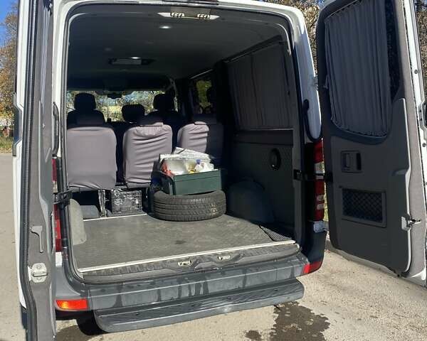 Белый Мерседес Sprinter, объемом двигателя 2.15 л и пробегом 370 тыс. км за 15000 $, фото 6 на Automoto.ua