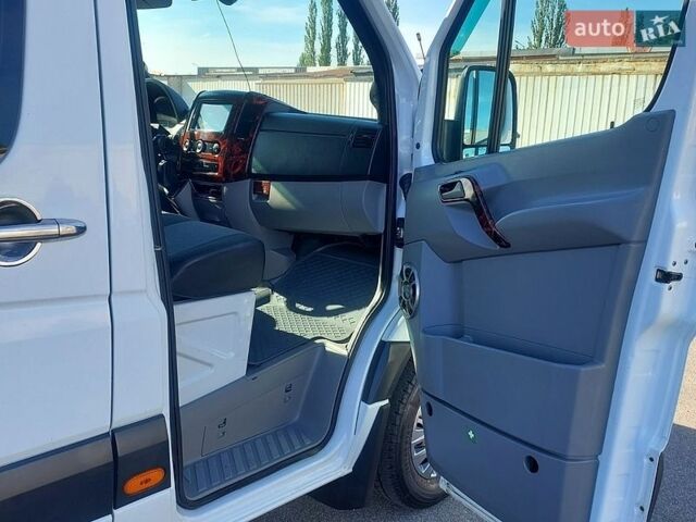 Белый Мерседес Sprinter, объемом двигателя 2.14 л и пробегом 583 тыс. км за 15000 $, фото 12 на Automoto.ua