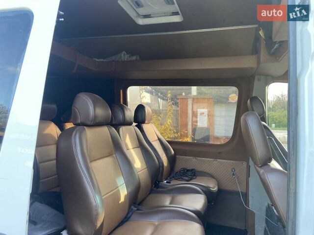 Білий Мерседес Sprinter, об'ємом двигуна 2.14 л та пробігом 580 тис. км за 16500 $, фото 12 на Automoto.ua