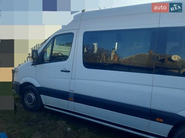 Белый Мерседес Sprinter, объемом двигателя 2.2 л и пробегом 397 тыс. км за 13000 $, фото 6 на Automoto.ua