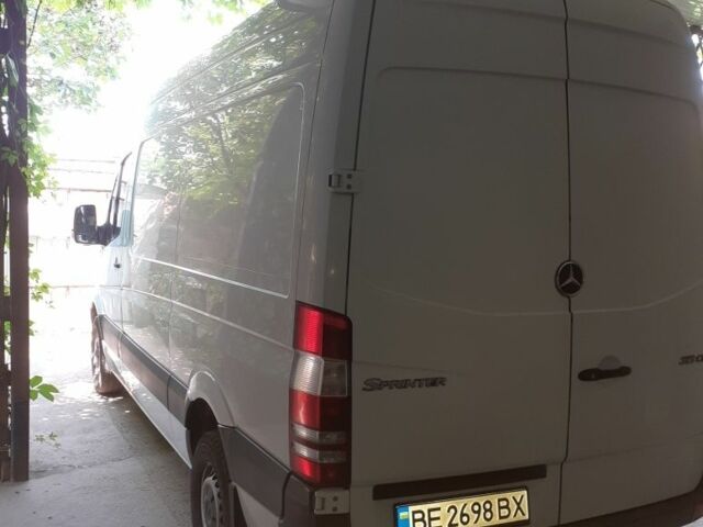 Білий Мерседес Sprinter, об'ємом двигуна 2.1 л та пробігом 379 тис. км за 12000 $, фото 8 на Automoto.ua