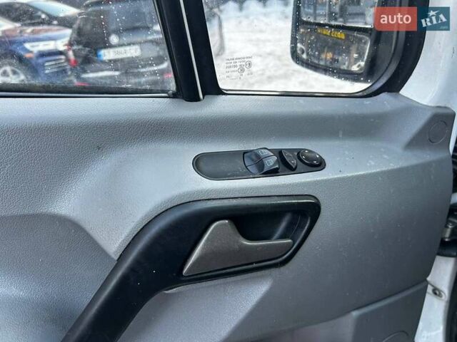 Белый Мерседес Sprinter, объемом двигателя 2.99 л и пробегом 856 тыс. км за 23500 $, фото 11 на Automoto.ua