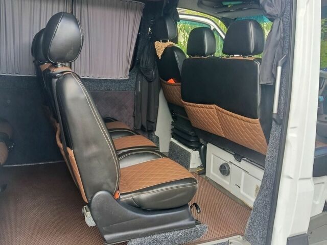Белый Мерседес Sprinter, объемом двигателя 2.99 л и пробегом 685 тыс. км за 19500 $, фото 4 на Automoto.ua