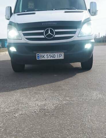 Белый Мерседес Sprinter, объемом двигателя 2.2 л и пробегом 449 тыс. км за 15700 $, фото 14 на Automoto.ua