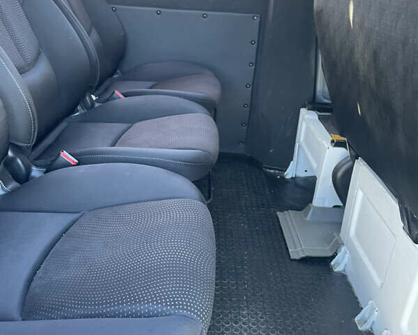 Белый Мерседес Sprinter, объемом двигателя 2.14 л и пробегом 128 тыс. км за 16500 $, фото 10 на Automoto.ua