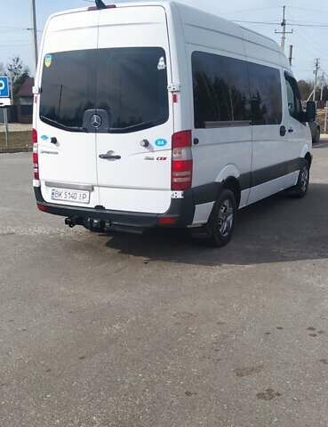 Белый Мерседес Sprinter, объемом двигателя 2.2 л и пробегом 449 тыс. км за 15700 $, фото 3 на Automoto.ua