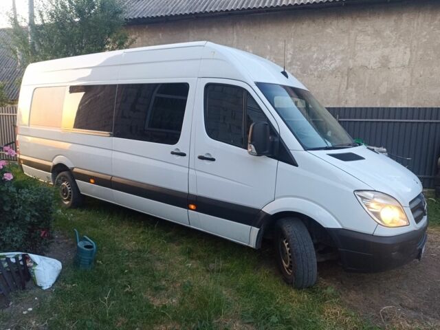 Білий Мерседес Sprinter, об'ємом двигуна 3 л та пробігом 310 тис. км за 18700 $, фото 2 на Automoto.ua