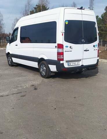 Белый Мерседес Sprinter, объемом двигателя 2.2 л и пробегом 449 тыс. км за 15700 $, фото 6 на Automoto.ua