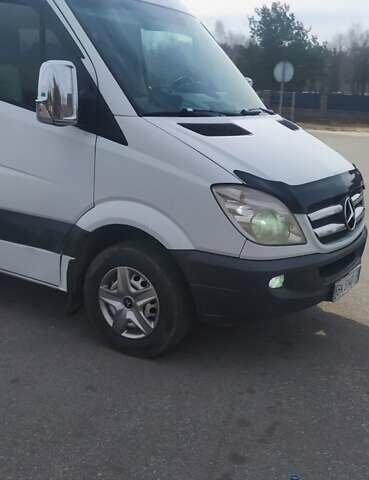Белый Мерседес Sprinter, объемом двигателя 2.2 л и пробегом 449 тыс. км за 15700 $, фото 12 на Automoto.ua