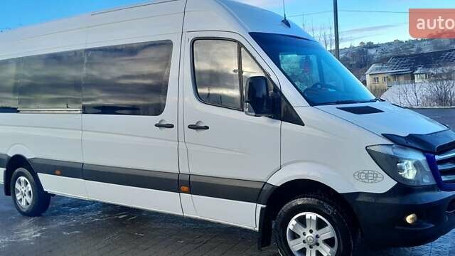 Белый Мерседес Sprinter, объемом двигателя 2.99 л и пробегом 90 тыс. км за 18900 $, фото 2 на Automoto.ua