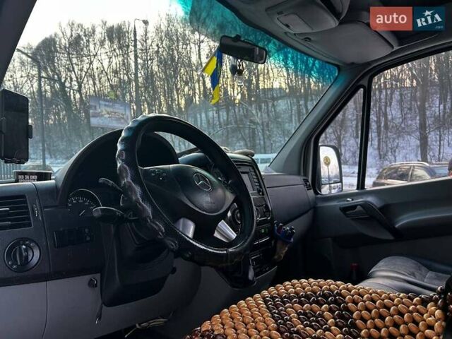 Білий Мерседес Sprinter, об'ємом двигуна 2.99 л та пробігом 856 тис. км за 27000 $, фото 7 на Automoto.ua