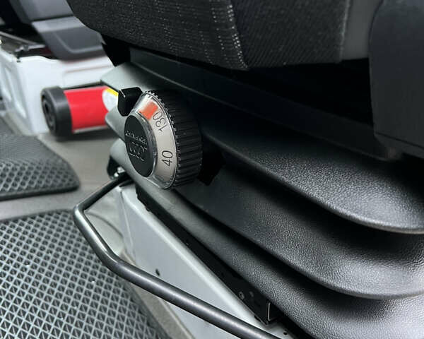 Білий Мерседес Sprinter, об'ємом двигуна 2.2 л та пробігом 329 тис. км за 24900 $, фото 31 на Automoto.ua