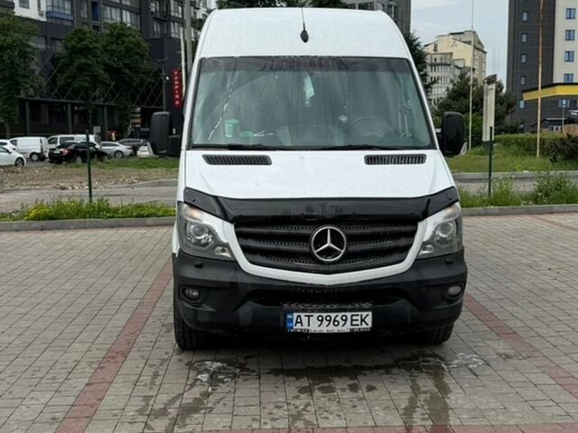 Белый Мерседес Sprinter, объемом двигателя 3 л и пробегом 493 тыс. км за 29500 $, фото 1 на Automoto.ua