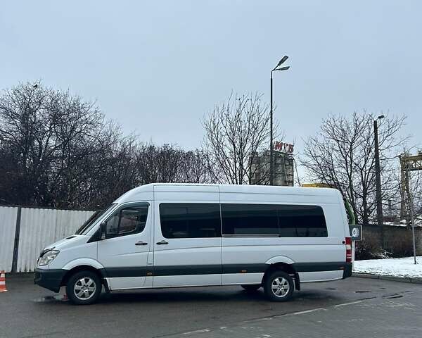 Білий Мерседес Sprinter, об'ємом двигуна 2.99 л та пробігом 523 тис. км за 22000 $, фото 1 на Automoto.ua