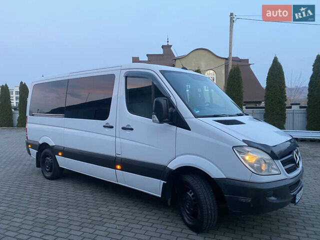 Белый Мерседес Sprinter, объемом двигателя 2.2 л и пробегом 480 тыс. км за 14300 $, фото 8 на Automoto.ua
