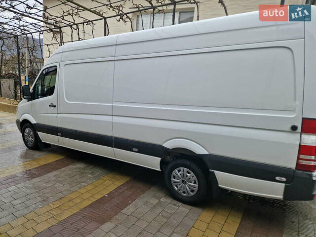 Белый Мерседес Sprinter, объемом двигателя 2.99 л и пробегом 514 тыс. км за 16500 $, фото 3 на Automoto.ua
