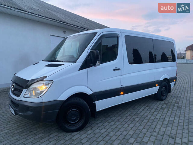Белый Мерседес Sprinter, объемом двигателя 2.2 л и пробегом 480 тыс. км за 14300 $, фото 1 на Automoto.ua