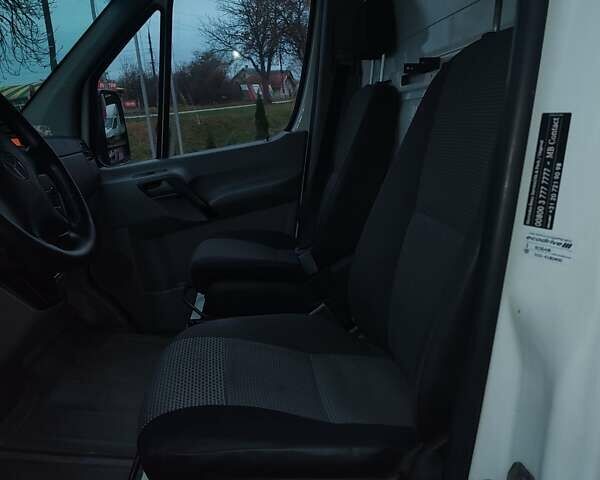 Білий Мерседес Sprinter, об'ємом двигуна 0 л та пробігом 450 тис. км за 15000 $, фото 9 на Automoto.ua