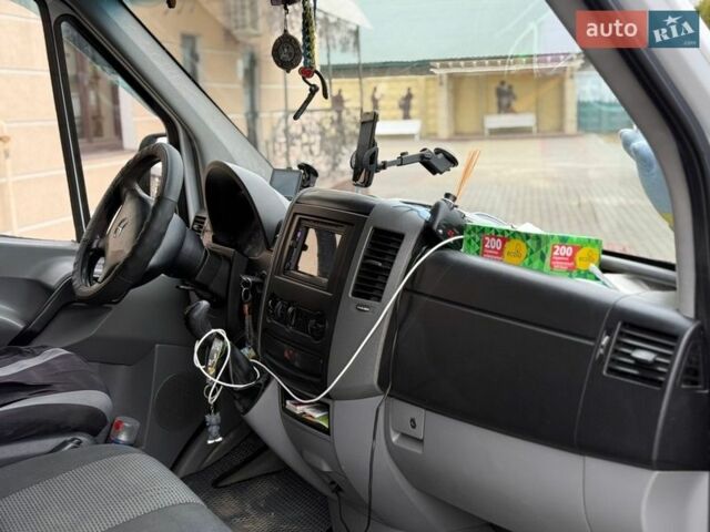 Белый Мерседес Sprinter, объемом двигателя 2.2 л и пробегом 560 тыс. км за 18499 $, фото 14 на Automoto.ua