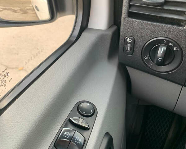 Білий Мерседес Sprinter, об'ємом двигуна 2.2 л та пробігом 551 тис. км за 18700 $, фото 11 на Automoto.ua