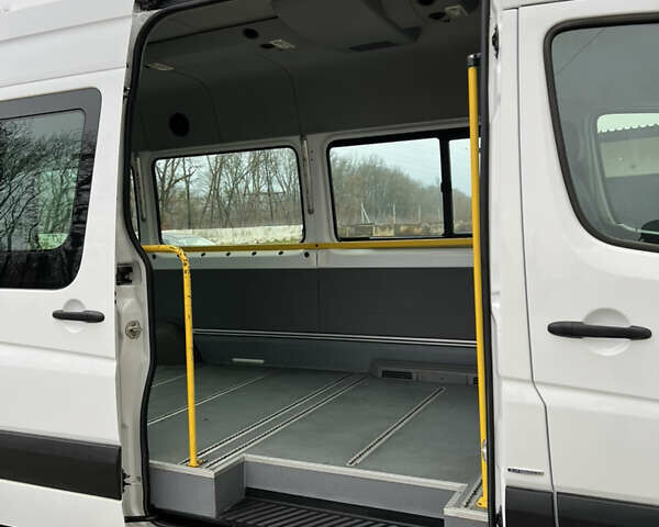 Білий Мерседес Sprinter, об'ємом двигуна 2.2 л та пробігом 329 тис. км за 24900 $, фото 63 на Automoto.ua